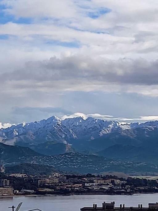 Appartement Vue Mer Avec Parking Ajaccio  Buitenkant foto
